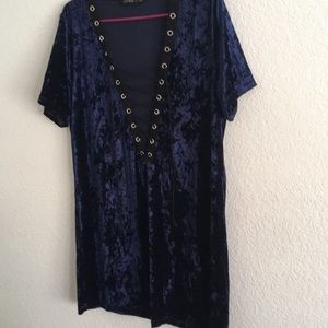 V neck velour tunic with criss cross cage